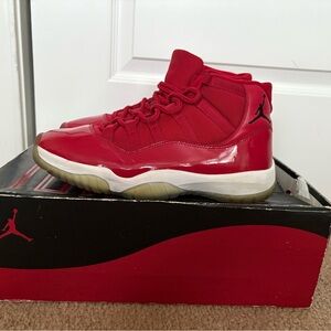 Air Jordan XI 11 Retro High, Size 9.5, Gym Red.  Used, Comes with box